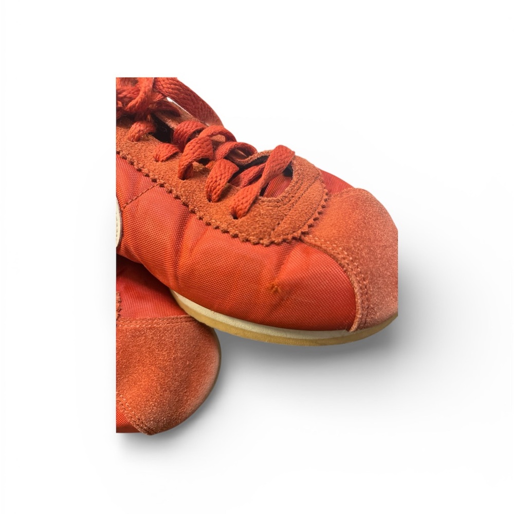 Nike women’s  rustic and tan - Picture 3 of 4